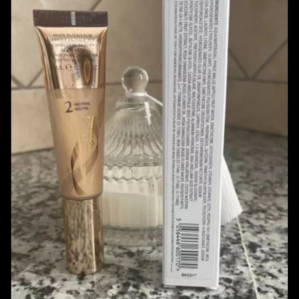 Charlotte Tilbury BEAUTIFUL SKIN FOUNDATION in 2 Neutral (NIB)